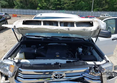 2015 Toyota Tundra Sr5 4.6L V8 из США, поврежденный, VIN 5TFRM5F18FX085114